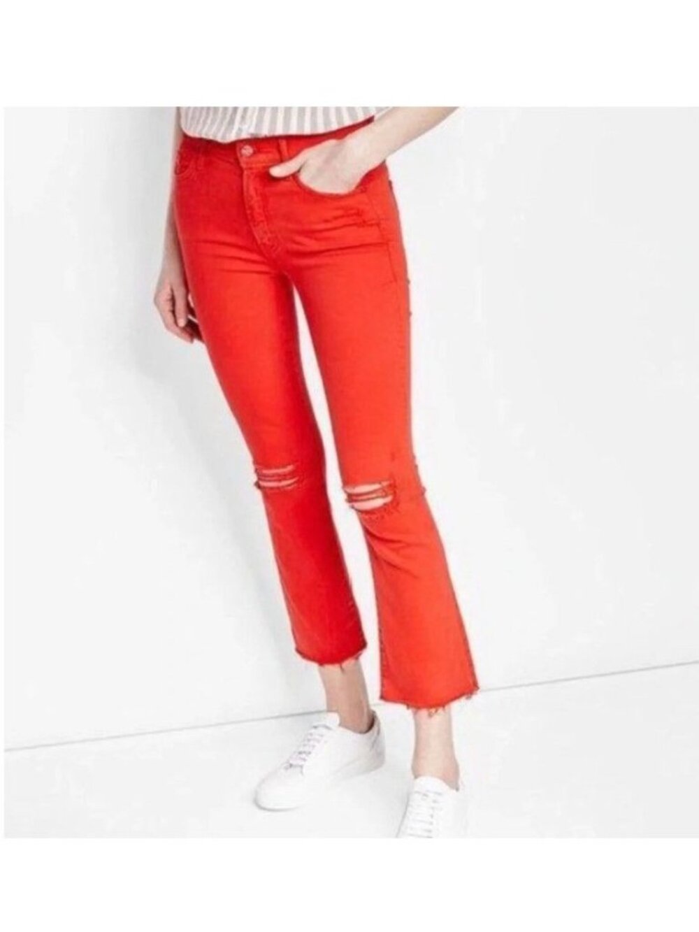Mother Denim Insider Crop Step Fray Jeans in Blow by Blow Firecracker Size 27